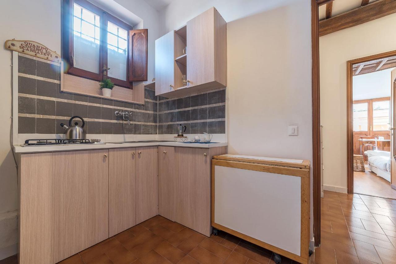 Montecitorio & Pantheon Stylish Flat Rom
